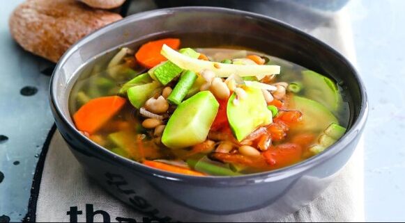 Vegetable soup - an easy first course from the Maggi diet menu